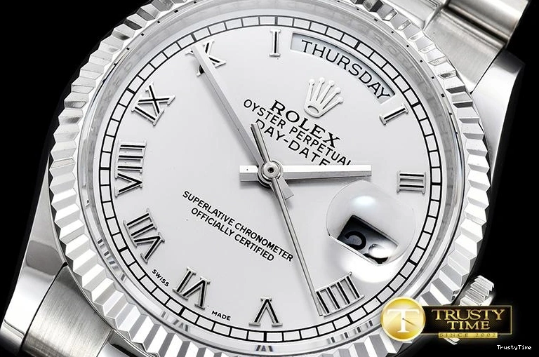 0913 Durable RDD0215B – DayDate 36mm 684